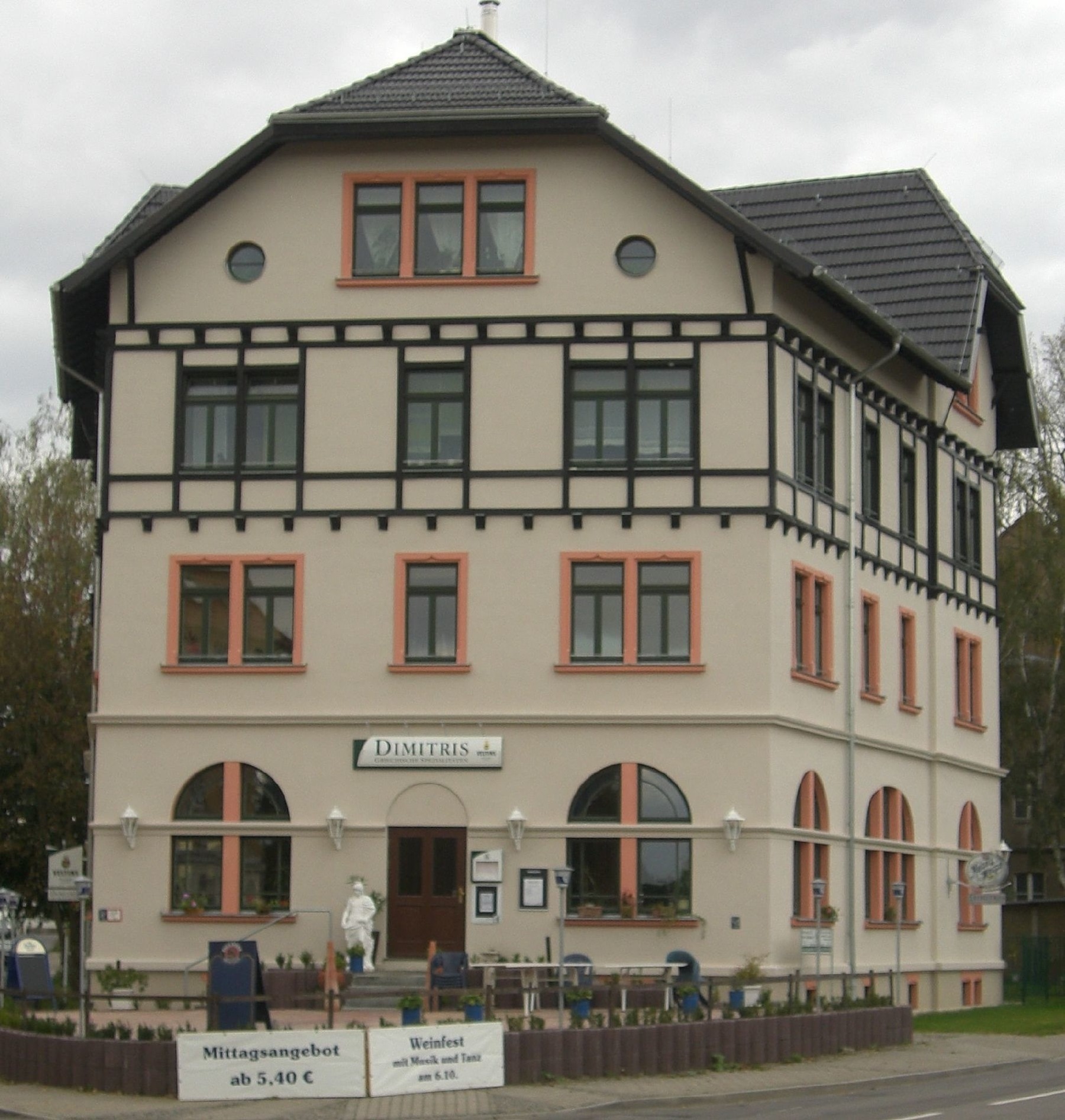 Studio mit Balkon