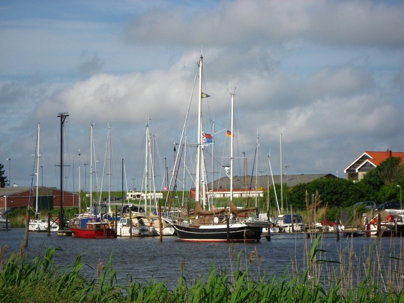 Foto 13 Ferienhaus Ostfriesland Carolinensiel Grietje I (rotes Haus links) (Objekt 85275) Nordsee