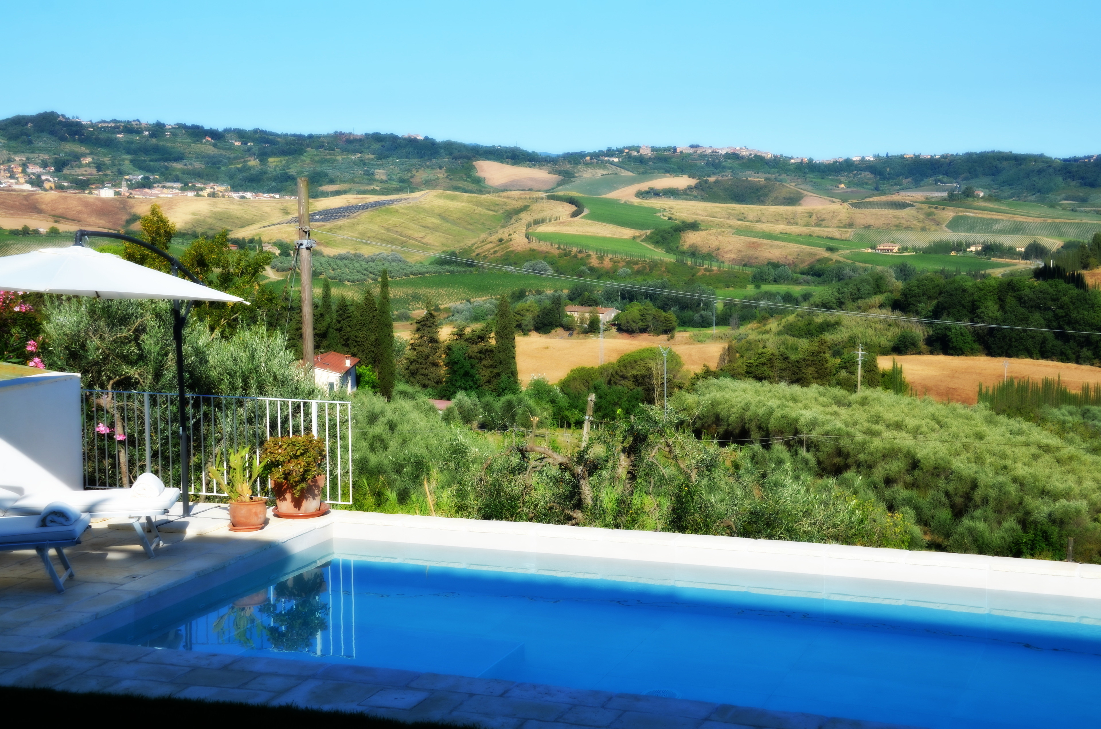 FeWo SOLE  mit Garten, Terrasse und einen atembera Ferienwohnung in Italien