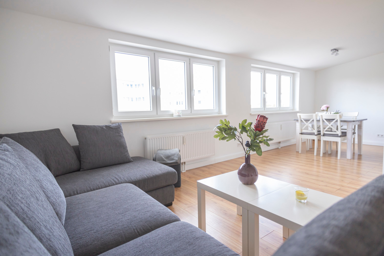 MAKRO Apartment (2 Schlafzimmer) Ferienwohnung  Hamburg