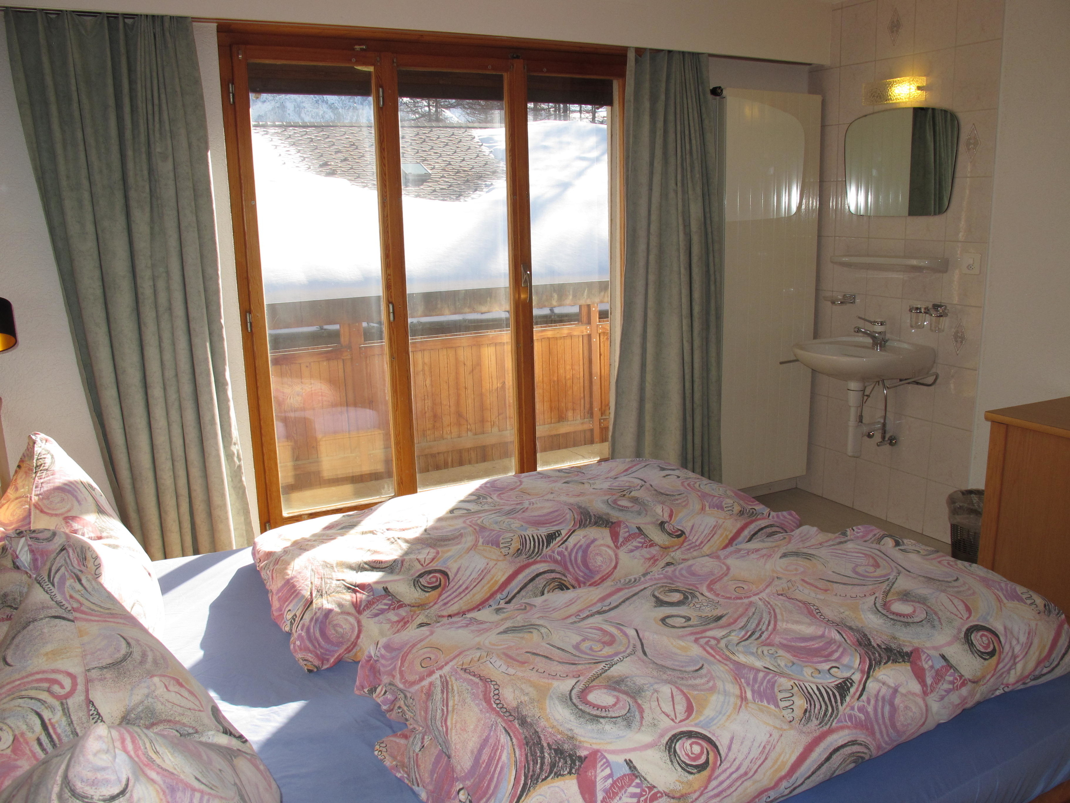 Appartementhaus Venetz (SAAS104) ruhige Lage direkt an SKIBUSHALTESTELLE — Foto 13