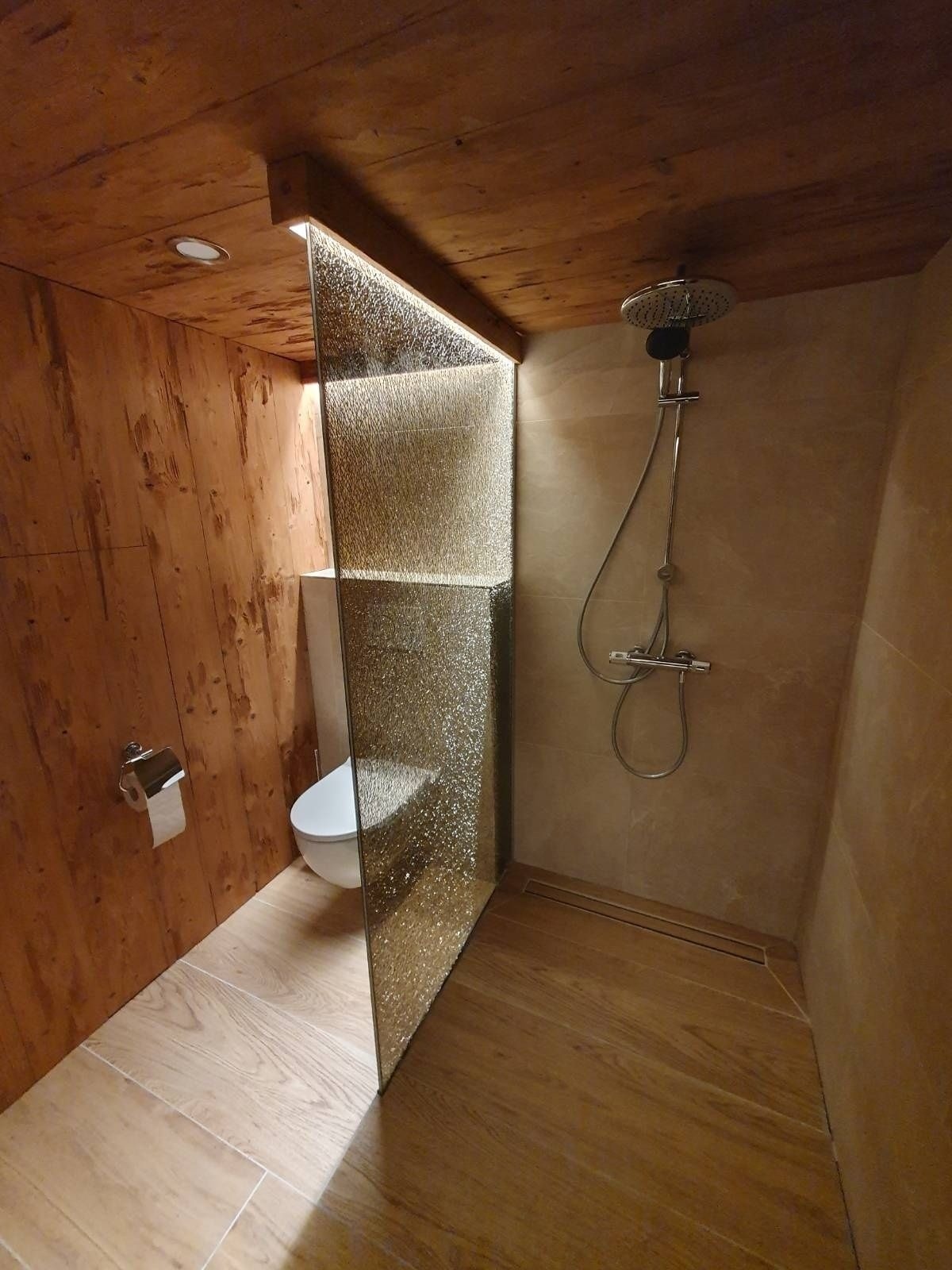 Hütta Monika — Foto 9