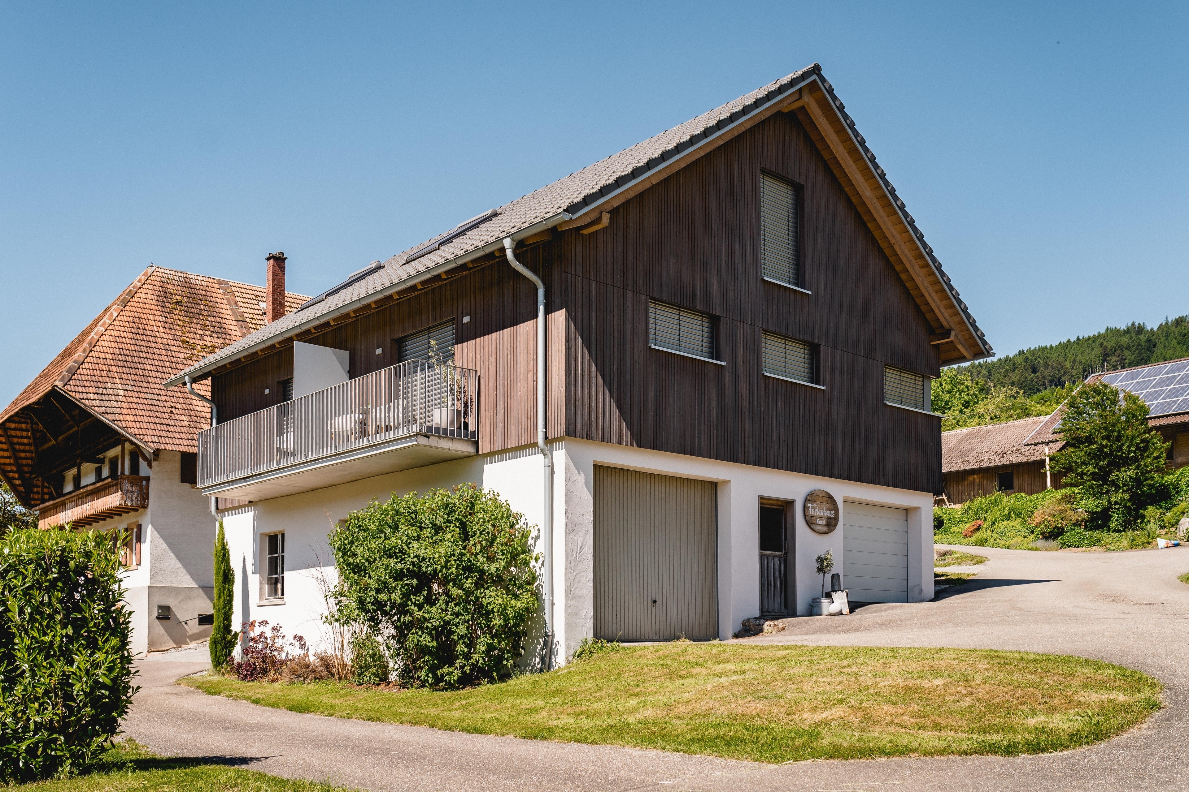 Großes, modernes und ansprechendes Ferienhaus KINAST (HOST112) by FeWo-PLAN im Herzen des Schwarzwaldes – Bild 2