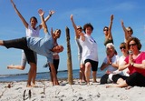 Urlaubskirche: Yoga am Strand