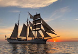 Ostsee in Flammen auf dem Segelschiff