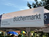 Bücherverkauf auf dem Maimarkt 2025